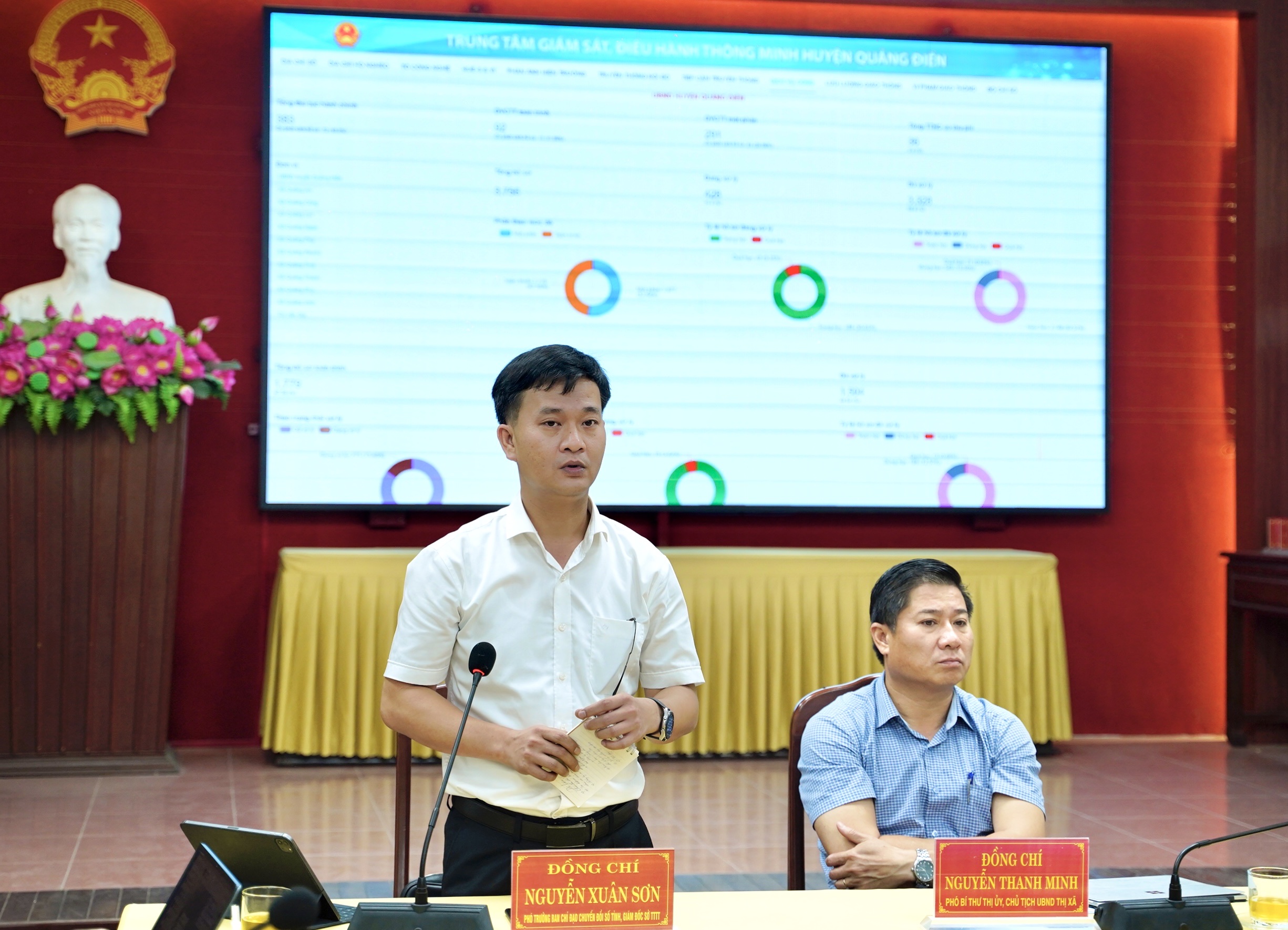 Sở Thông tin và Truyền thông làm việc với thị xã Hương Thủy về thúc đẩy chuyển đổi số